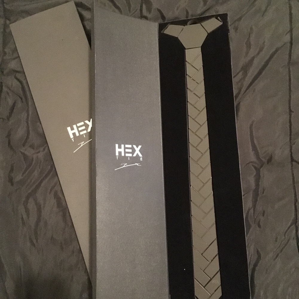 Hex Tie- Black Bond Style Tie